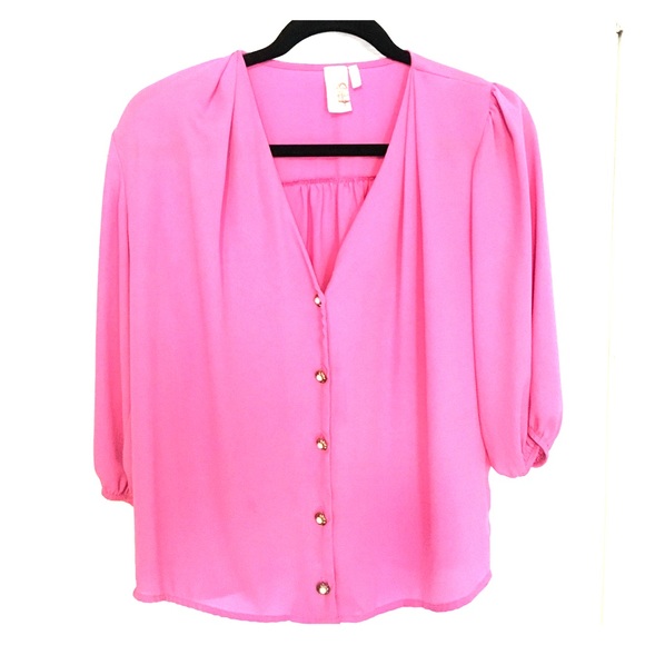 Francesca's Collections Tops - Pearl Detail Button Down Blouse